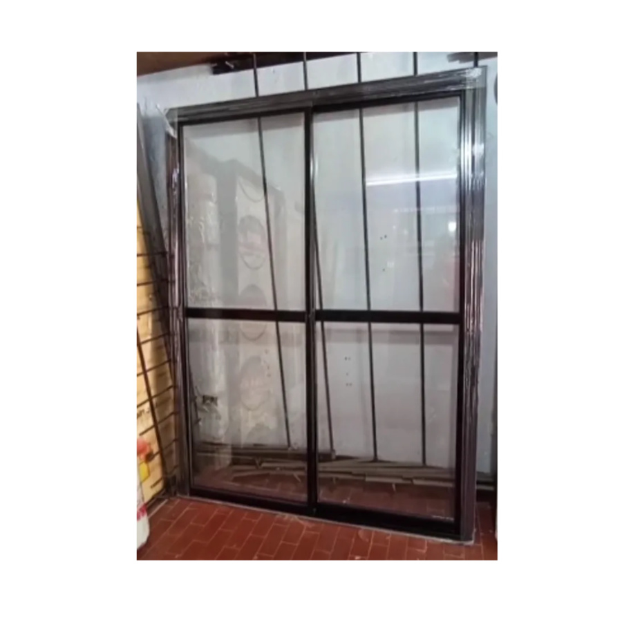 BALCON CON ALTO TRANSITO NEGRO